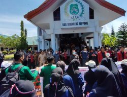 Ratusan Mahasiswa AMM dan PTM Gelar Aksi Damai di Dua Lokasi Berbeda di Sidrap