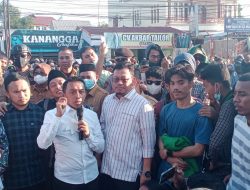 Aksi 11 April, Wakil Ketua DPRD Sulsel Ini Ikut Orasi Bersama Mahasiswa Sampaikan Tuntutan ke Pusat