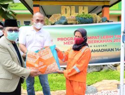 Walikota Bersama BNI Palopo Berbagi dengan Petugas Kebersihan Lewat Program Lompat Lebih Tinggi, Meraih Keberkahan Ramadan 1443 H