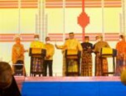 Taufan Pawe ‘Tularkan’ Simbol Leluhur Pelaut Ulung Bugis Makassar di HUT MKGR ke-62