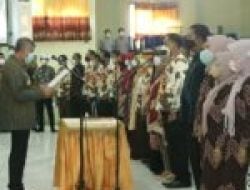 Irwan Hamid Lantik dan Ambil Sumpah Pejabat Fungsional Lingkup Pemkab Pinrang