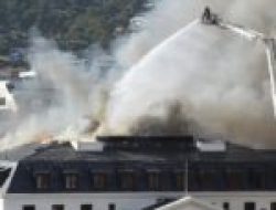 Afrika Selatan Berkobar Lagi,Gedung Parlemen di Cape Town Terbakar