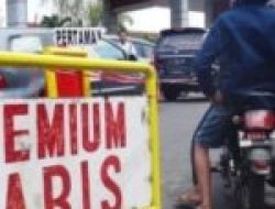 Jokowi Batalkan Penghapusan Premium