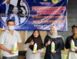 Putri Dakka Bagikan Ratusan Pupuk Kepada Kelompok Tani di Luwu Utara