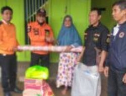BPBD Sulsel Salurkan Logistik Kepada 15 Rumah Korban Angin Puting Beliung di Takalar