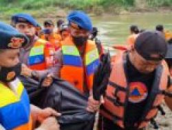 SAR Brimob Bone Berhasil Temukan Warga Soppeng Hanyut di Sungai Walanae