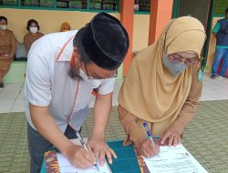 Gerakan Filantropis Cilik di SMP 2 Parepare, Ketua Lazismu Erna Taufan: Dorong Kebiasaan Bersedekah Sejak Dini