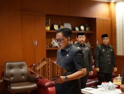 Pelantikan Pejabat Administrator dan Pengawas, Ilham Azikin Minta Hindari Potensi Deviasi