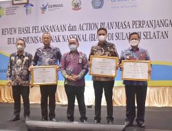 Capaian Tertinggi dan Tercepat BIAN, Pemkab Pinrang Diganjar Penghargaan dari Gubernur Sulsel