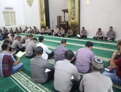 Tingkatkan Iman dan Taqwa Personil, Kapolres Sidrap Pimpin Yasinan di Masjid Al Ikhlas Mapolres