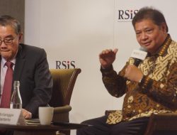 Jadi Pembicara di RSIS Singapura, Menko Airlangga Paparkan Keberhasilan Indonesia Tangani Covid-19