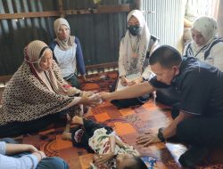Ketua PPP Sidrap Jenguk Balita Penderita Gizi Buruk di Watang Pulu