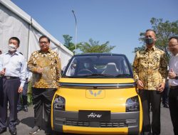 Peluncuran Produksi Perdana Mobil Wuling Air EV, Airlangga: Semoga Pencemaran Lingkungan Menurun