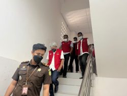 Kejati Sulsel Limpahkan 10 Terdakwa Kasus Tindak Pidana Korupsi Pengadaan Alkes RS Fatimah Makassar