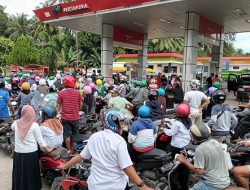 Antrian Panjang, Stok BBM di Enrekang Ludes Hanya Beberapa Jam