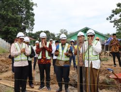 Peletakan Batu Pertama Rusun Ponpes As’adiyah, Bupati Wajo: Atensi Anggota DPR RI Muhammad Aras