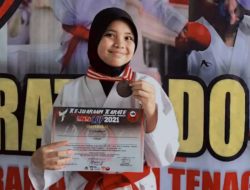 Membanggakan,  Siswi SMA Islam Athirah Bukit Baruga Juara 3 Cabor Karate se-Sulawesi Selatan