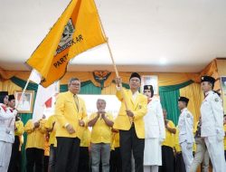 Taufan Pawe Lantik DPD II Partai Golkar Pangkep