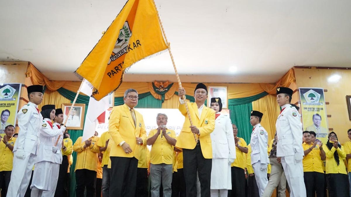 Taufan Pawe Lantik DPD II Partai Golkar Pangkep 4