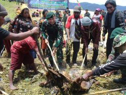 Upacara Adat Khas Papua Warnai HUT TNI ke-77 di Lanny Jaya