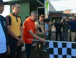 Meriahkan HUT TNI ke-77, Irwan Hamid Lepas Peserta Gerak Jalan Santai Kodim 1404 Pinrang