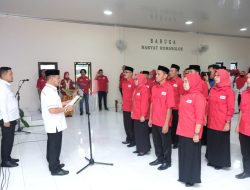 Abd Rauf Lantik Ketua PMI Pattallassang dan Bontomarannu, Minta Pengurus Bermitra dengan Pemerintah Setempat