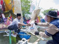 Komunitas Nelayan Pesisir Kabupaten Takalar Meriahkan Maudu’ Lompoa: Sosialisasikan Ganjar Presiden 2024