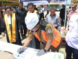 Pj Gubernur Sulbar, Lakukan Peletakan Batu Pertama Pembangunan Gereja Toraja Mamuju