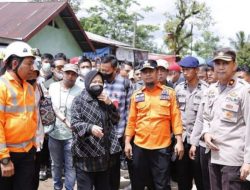 Mensos Risma Tinjau Lokasi Bencana Longsor di Kabupaten Gowa 