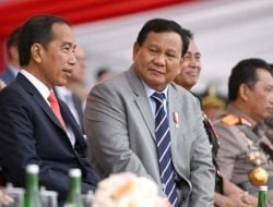 Prabowo di Atas Angin, Berkah Kepada Jokowi?