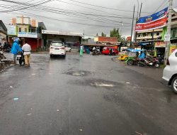 Baru Dua Pekan Dikerjakan, Proyek Pengaspalan Jalan Pramuka di Limbung Gowa Sudah Rusak