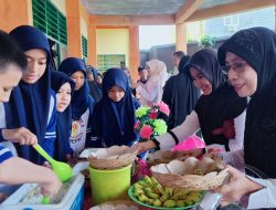 Murid SMP 2 Gelar Pameran Kuliner Tradisional di Sekolah