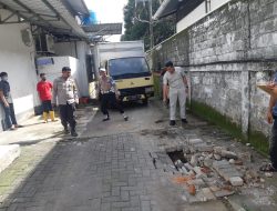 Perbaiki Atap Bocor, Pekerja PT Indobrush Utama Tewas Tersengat Listrik