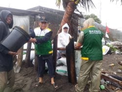 Baznas Parepare Sigap Bantu Warga yang Rumahnya Diterjang Banjir Rob