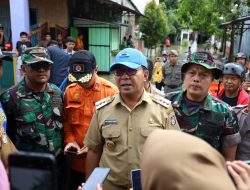 Danny Pomanto Tinjau Lokasi Banjir di Paccerakkang, Salurkan Bantuan untuk Korban