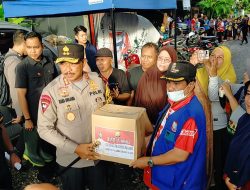 Polda Sulsel dan Kodam XIV Hasanuddin Salurkan Bantuan Korban Terdampak Banjir di Makassar