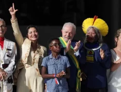 Lula Dilantik Sebagai Presiden Brasil Saat Pendahulunya Bolsonaro Terbang Ke AS