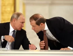 Presiden Rusia Putin Menuduh Menteri Manturov Telah ‘Bermain-main’