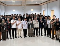 Lantik 60 PPK dari 12 Kecamatan di Enrekang, Haslipa: Sukses Pemilu Tergantung Integritas PPK