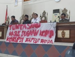 Kecoh Wartawan, RDP DPRD dengan Bappelitbangda Wajo Digelar Cokko-cokko