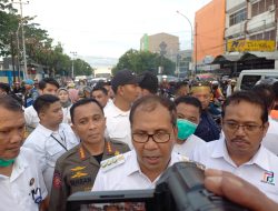 Danny Pomanto Dampingi Presiden Jokowi Cek Harga di Pasar Terong