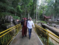 Silaturahmi Dengan Masyarakat, Para Lembang Harap Danny Ciptakan Inovasi Serupa Longwis di Toraja