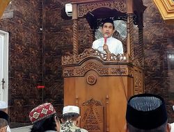 Tarawih Pertama di Kampung Halaman, Ketua DPRD Makassar Rudianto Lallo Serukan Program Jagai Anakta