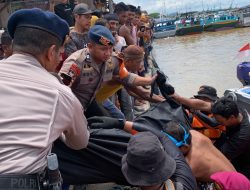 Tim SAR Gabungan Temukan Pengemudi Randis yang Tenggelam di Muara Sungai Tangka Sinjai