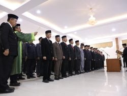 Lantik 60 Pejabat Pemkab Bantaeng, Ilham Azikin Harap Jaga Tatanan Komunikasi Organisasi