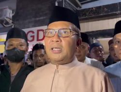 Kunjungi 12 Korban Reruntuhan Masjid, Danny Tanggung Biaya Pengobatan