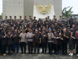 Ulang Tahun Ke-20 KBPP Polri, IAS dan Wakapolrestabes Makassar Ziarah di TMP Panaikang