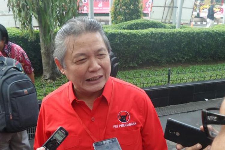 Ganjar Dikabarkan Sudah Dapat Restu Megawati, Hendrawan: Spekulasi! -  Rakyat Sulsel