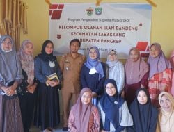 Kolaborasi FKIP Unhas dan Program Studi Kewirausahaan Kalla Institute dalam Pengabdian Kepada Masyarakat di Pangkep
