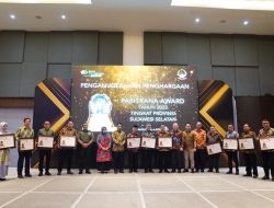 Tingkatkan Perlindungan Jamsostek, Tiga Pemda Raih Paritrana Award 2022